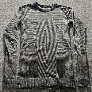 Lululemon Women’s Rest Less Pullover Top Sz 6 Heathered Black Long Sleeve Ribbed